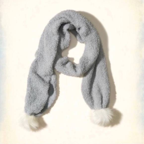 Hollister pom pom scarf Gray (NWT) - Picture 1 of 2